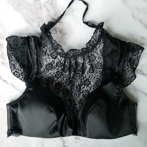 🍒NWT🍒 VICTORIA'S SECRET HIGH NECK SATIN BRA - Picture 2 of 6